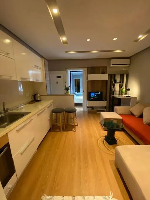 Tokaapartment ティラナ